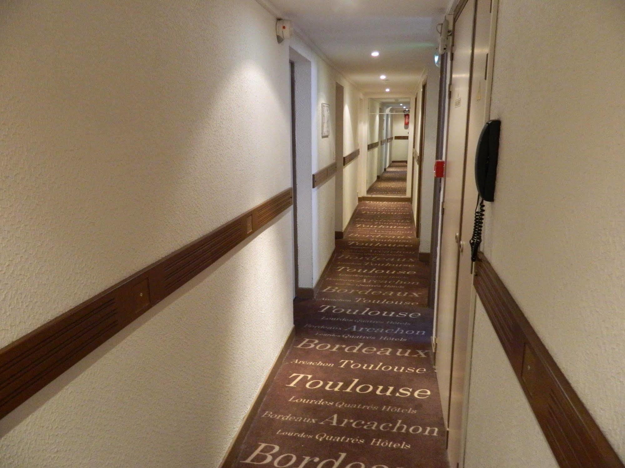 Hotel Ours Blanc - Victor Hugo Τουλούζη Εξωτερικό φωτογραφία